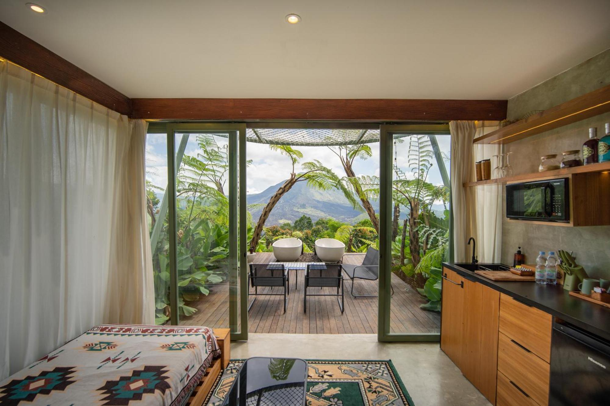 Black Wood Cabin Kintamani  Exterior photo