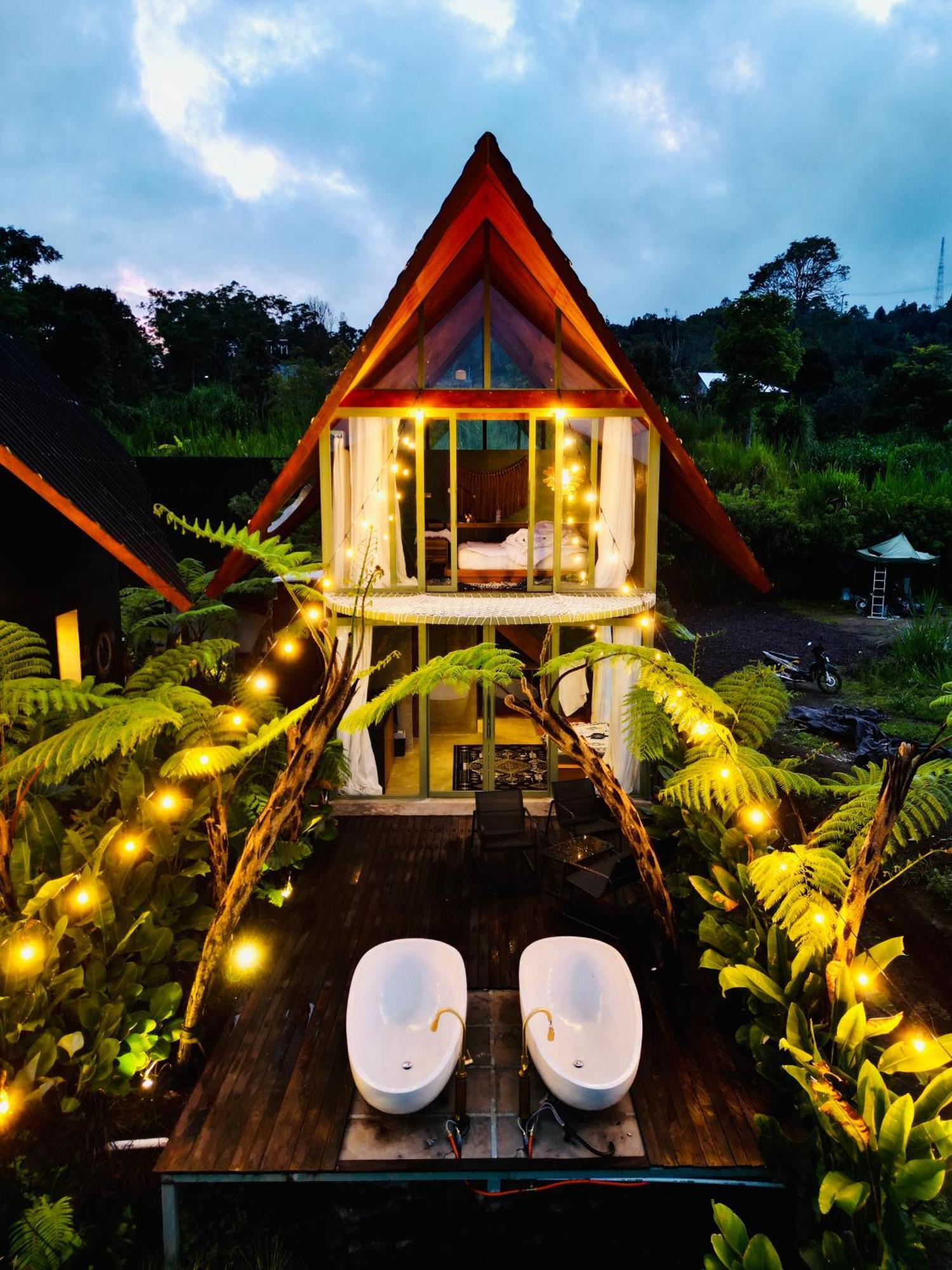 Black Wood Cabin Kintamani  Exterior photo