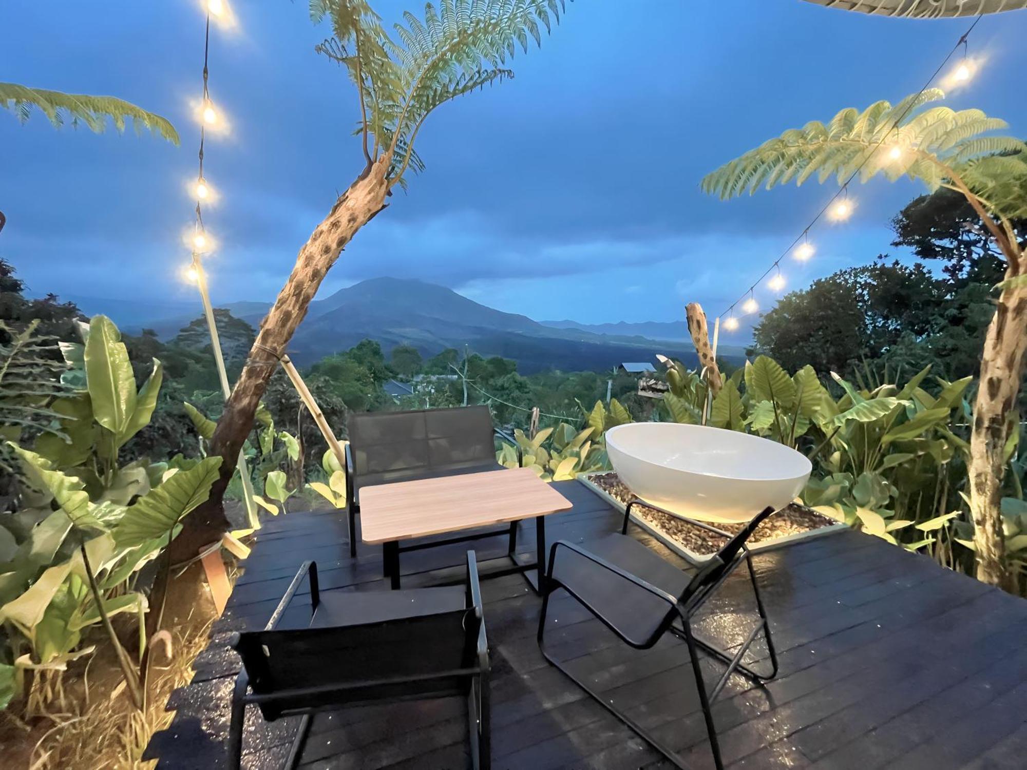 Black Wood Cabin Kintamani  Exterior photo